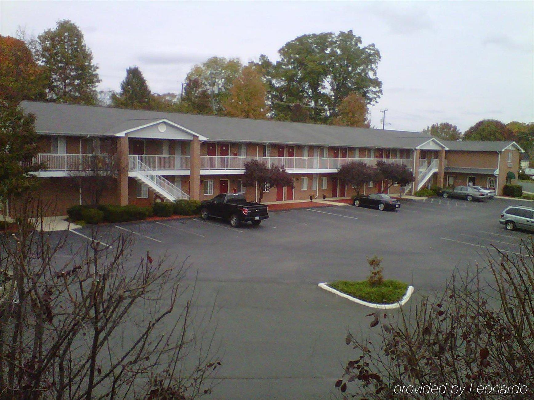 Affordable Suites Charlottesville Luaran gambar