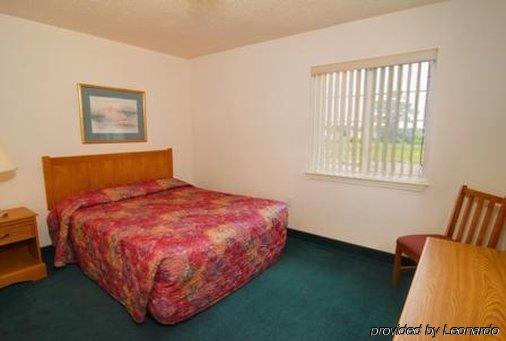Affordable Suites Charlottesville Bilik gambar