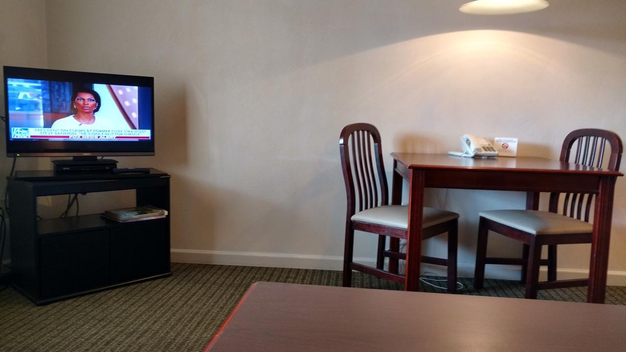 Affordable Suites Charlottesville Luaran gambar