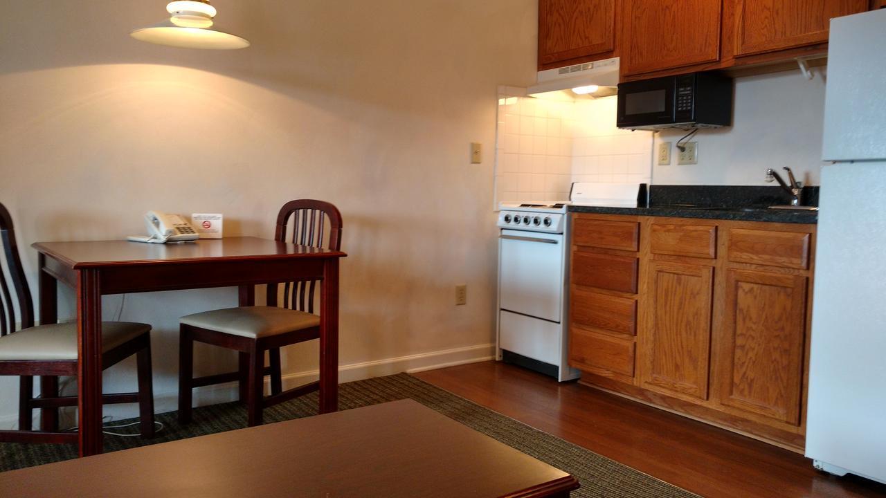 Affordable Suites Charlottesville Luaran gambar